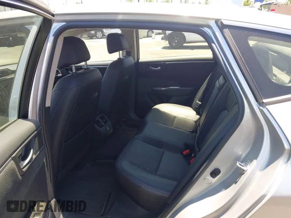 ✅ 2018 Honda Clarity Touring • VIN: JHMZC5F32JC016924 • Lot: 45159320. Wystawiony na IAAI z przebiegiem 121 999 mil. Bezpłatny archiwum sprzedaży aukcyjnych z USA i szczegółowy raport historii pojazdu na DreamBid. Zdjęcie 8.