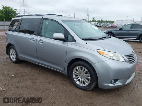 ✅ 2011 Toyota Sienna XLE • VIN: 5TDYK3DC5BS103224 • Lot: 45201352. Listed on IAAI with 318,972 mi. Free auction sales archive from the USA and detailed vehicle history report at DreamBid. Image 1.