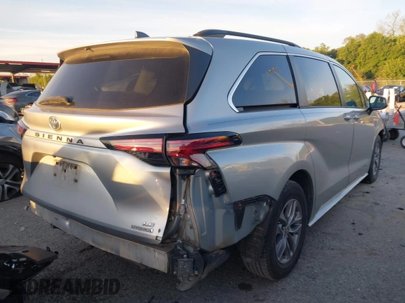 ✅ 2021 Toyota Sienna LE • VIN: 5TDKRKEC8MS008024 • Lot: 44782815. Wystawiony na IAAI z przebiegiem 169 748 mil. Bezpłatny archiwum sprzedaży aukcyjnych z USA i szczegółowy raport historii pojazdu na DreamBid. Zdjęcie 4.