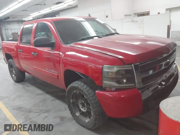 ✅ 2013 Chevrolet Silverado 1500 LS • VIN: 3GCPCREA8DG299296 • Лот: 44629164. Опубликован ранее на IAAI с пробегом 283 683 миль. Бесплатный доступ к архиву аукционных продаж из США и подробный отчёт об истории автомобиля на DreamBid. Изображение 1.