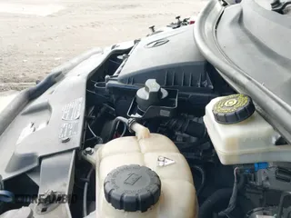 ✅ 2016 Mercedes-Benz Metris Passenger • VIN: WD4PG2EE8G3141388 • Lot: 41818327. Listed on IAAI with 301,418 mi. Free auction sales archive from the USA and detailed vehicle history report at DreamBid. Image 20.