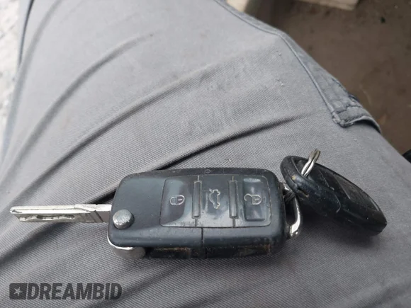✅ 2006 Volkswagen Beetle • VIN: 3VWSF31Y06M308527 • Лот: 41543725. Опубліковано раніше на IAAI з пробігом 148 624 миль. Безкоштовний доступ до архіву аукціонних продажів зі США та докладний звіт про історію автомобіля на DreamBid. Зображення 11.