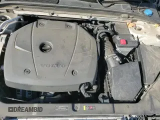 ✅ 2019 Volvo S60 Momentum • VIN: 7JRA22TK6KG017355 • Лот: 69855375. Опубликован ранее на Copart с пробегом 79 628 миль. Бесплатный доступ к архиву аукционных продаж из США и подробный отчёт об истории автомобиля на DreamBid. Изображение 15.