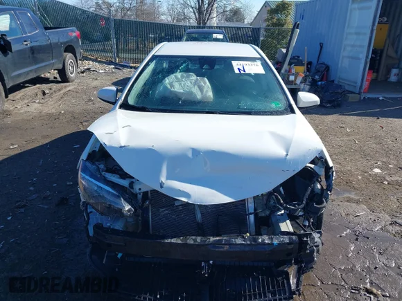 ✅ 2018 Toyota Corolla SE • VIN: 5YFBURHE4JP787964 • Lot: 44193376. Listed on IAAI with 107,927 mi. Free auction sales archive from the USA and detailed vehicle history report at DreamBid. Image 6.