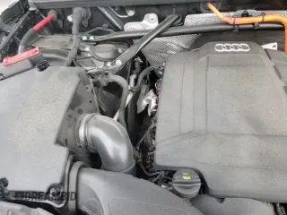 ✅ 2021 Audi Q5 Premium Plus • VIN: WA1E2AFY2M2031306 • Lot: 87418285. Wystawiony na Copart z przebiegiem 61 221 mil. Bezpłatny archiwum sprzedaży aukcyjnych z USA i szczegółowy raport historii pojazdu na DreamBid. Zdjęcie 17.