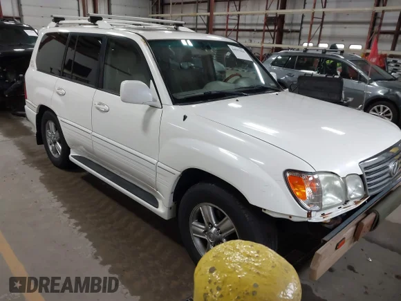 ✅ 2006 Lexus LX 470 • VIN: JTJHT00W864003998 • Lot: 44597056. Wystawiony na IAAI z przebiegiem 383 015 mil. Bezpłatny archiwum sprzedaży aukcyjnych z USA i szczegółowy raport historii pojazdu na DreamBid. Zdjęcie 1.