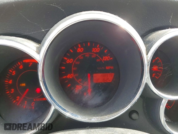✅ 2003 Toyota Matrix XR • VIN: 2T1LR32E53C113255 • Лот: 47413086. Опубліковано раніше на Copart з пробігом 198 979 миль. Безкоштовний доступ до архіву аукціонних продажів зі США та докладний звіт про історію автомобіля на DreamBid. Зображення 9.