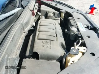 ✅ 2010 GMC Acadia SLT1 • VIN: 1GKLRMED7AJ124109 • Lot: 43618411. Listed on IAAI with 238,467 mi. Free auction sales archive from the USA and detailed vehicle history report at DreamBid. Image 13.