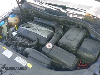 ✅ 2014 Volkswagen CC Sport • VIN: WVWBN7AN7EE511759 • Lot: 42002504. Wystawiony na IAAI z przebiegiem 111 900 mil. Bezpłatny archiwum sprzedaży aukcyjnych z USA i szczegółowy raport historii pojazdu na DreamBid. Zdjęcie 12.