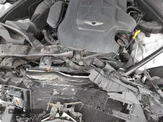 ✅ 2017 Genesis G80 3.8L • VIN: KMHGN4JE0HU204704 • Lot: 90684105. Listed on Copart with 37,127 mi. Free auction sales archive from the USA and detailed vehicle history report at DreamBid. Image 14.