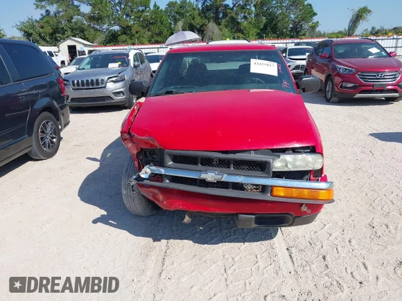 ✅ 2003 Chevrolet S-10 LS • VIN: 1GCCS19H938245312 • Lot: 43425817. Wystawiony na IAAI z przebiegiem 92 619 mil. Bezpłatny archiwum sprzedaży aukcyjnych z USA i szczegółowy raport historii pojazdu na DreamBid. Zdjęcie 6.