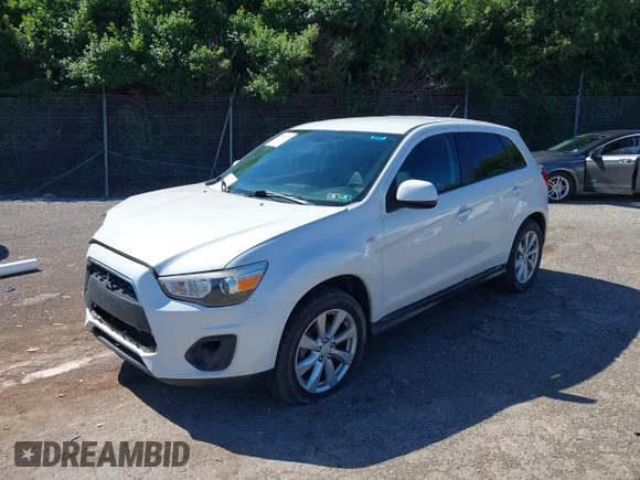 ✅ 2015 Mitsubishi Outlander ES • VIN: 4A4AR3AW6FE041753 • Lot: 45385729. Wystawiony na IAAI z przebiegiem 55 500 mil. Bezpłatny archiwum sprzedaży aukcyjnych z USA i szczegółowy raport historii pojazdu na DreamBid. Zdjęcie 2.
