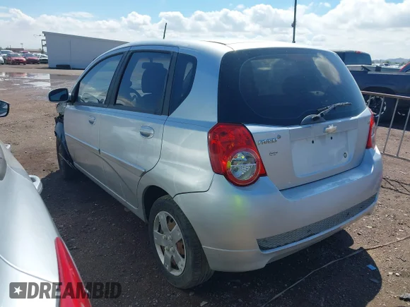 ✅ 2011 Chevrolet Aveo 1LT • VIN: KL1TD6DE8BB190638 • Лот: 42403313. Опубліковано раніше на IAAI з пробігом 46 817 миль. Безкоштовний доступ до архіву аукціонних продажів зі США та докладний звіт про історію автомобіля на DreamBid. Зображення 3.