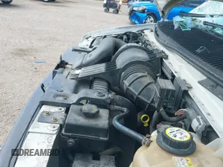 ✅ 2005 Ford Econoline Cargo • VIN: 1FTNE24L65HB17842 • Lot: 42441680. Wystawiony na IAAI z przebiegiem 216 578 mil. Bezpłatny archiwum sprzedaży aukcyjnych z USA i szczegółowy raport historii pojazdu na DreamBid. Zdjęcie 12.