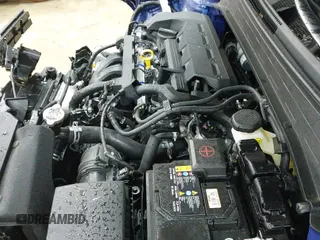 ✅ 2024 Hyundai Venue SEL • VIN: KMHRC8A3XRU299388 • Lot: 42155918. Listed on IAAI with 2,626 mi. Free auction sales archive from the USA and detailed vehicle history report at DreamBid. Image 19.