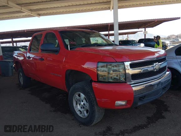 ✅ 2007 Chevrolet Silverado 1500 1LT • VIN: 2GCEC13J171663115 • Лот: 44580056. Опубликован ранее на IAAI с пробегом 372 584 миль. Бесплатный доступ к архиву аукционных продаж из США и подробный отчёт об истории автомобиля на DreamBid. Изображение 1.