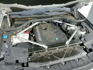 ✅ 2024 BMW X5 xDrive40i • VIN: 5UX23EU09R9S72674 • Лот: 92299155. Опубликован ранее на Copart с пробегом 8 762 миль. Бесплатный доступ к архиву аукционных продаж из США и подробный отчёт об истории автомобиля на DreamBid. Изображение 14.