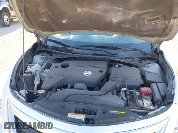 ✅ 2015 Nissan Altima S • VIN: 1N4AL3AP0FN377793 • Lot: 44173989. Wystawiony na IAAI z przebiegiem 200 998 mil. Bezpłatny archiwum sprzedaży aukcyjnych z USA i szczegółowy raport historii pojazdu na DreamBid. Zdjęcie 10.