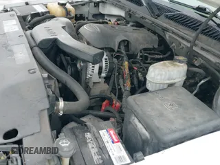 ✅ 2005 Chevrolet Tahoe LS • VIN: 1GNEC13T35R144158 • Lot: 42765958. Wystawiony na IAAI z przebiegiem 317 525 mil. Bezpłatny archiwum sprzedaży aukcyjnych z USA i szczegółowy raport historii pojazdu na DreamBid. Zdjęcie 19.