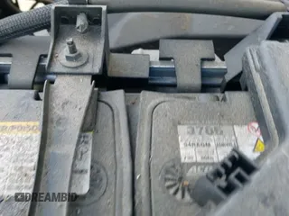 ✅ 2019 GMC Acadia SLE • VIN: 1GKKNRLA0KZ142788 • Lot: 39914264. Listed on IAAI with 84,104 mi. Free auction sales archive from the USA and detailed vehicle history report at DreamBid. Image 18.