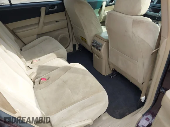 ✅ 2011 Toyota Highlander • VIN: JTEBC3EHXB2000364 • Лот: 44359327. Опубліковано раніше на IAAI з пробігом 315 068 миль. Безкоштовний доступ до архіву аукціонних продажів зі США та докладний звіт про історію автомобіля на DreamBid. Зображення 8.