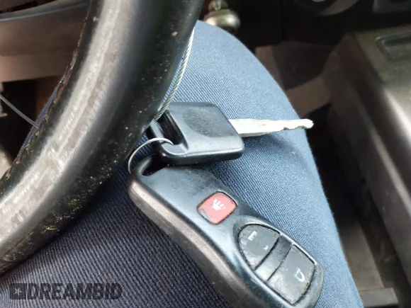 ✅ 2008 Nissan Titan XE • VIN: 1N6AA07C48N312609 • Lot: 42956078. Wystawiony na IAAI z przebiegiem 183 519 mil. Bezpłatny archiwum sprzedaży aukcyjnych z USA i szczegółowy raport historii pojazdu na DreamBid. Zdjęcie 11.