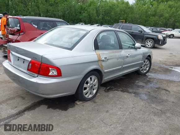 ✅ 2006 Kia Optima LX • VIN: KNAGD128365441383 • Лот: 44915844. Опубликован ранее на IAAI с пробегом 171 130 миль. Бесплатный доступ к архиву аукционных продаж из США и подробный отчёт об истории автомобиля на DreamBid. Изображение 4.