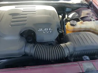 ✅ 2017 Dodge Challenger SXT • VIN: 2C3CDZAG1HH626251 • Lot: 90934325. Wystawiony na Copart z przebiegiem 145 889 mil. Bezpłatny archiwum sprzedaży aukcyjnych z USA i szczegółowy raport historii pojazdu na DreamBid. Zdjęcie 13.