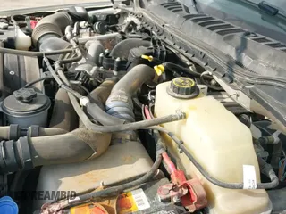 ✅ 2019 Ford F-250 King Ranch • VIN: 1FT7W2BT5KEG20171 • Lot: 43761606. Wystawiony na IAAI z przebiegiem 157 665 mil. Bezpłatny archiwum sprzedaży aukcyjnych z USA i szczegółowy raport historii pojazdu na DreamBid. Zdjęcie 19.