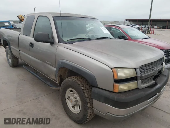 ✅ 2003 Chevrolet Silverado 2500HD • VIN: 1GCHC29U63E353913 • Lot: 45229301. Listed on IAAI with 305,834 mi. Free auction sales archive from the USA and detailed vehicle history report at DreamBid. Image 1.