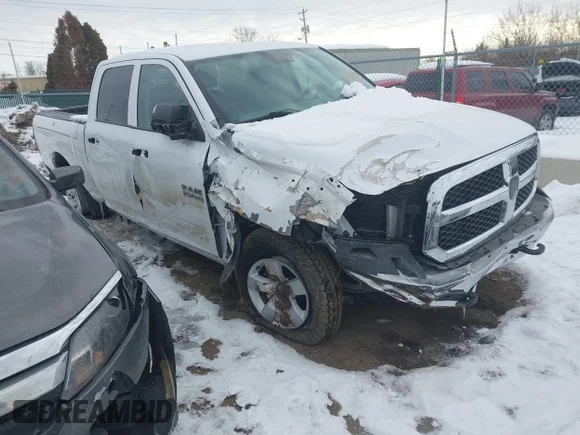 ✅ 2018 Ram 1500 Tradesman • VIN: 1C6RR7SM3JS272495 • Lot: 44299892. Wystawiony na IAAI z przebiegiem 47 946 mil. Bezpłatny archiwum sprzedaży aukcyjnych z USA i szczegółowy raport historii pojazdu na DreamBid. Zdjęcie 1.