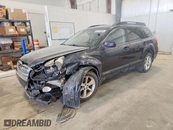 ✅ 2013 Subaru Outback Limited • VIN: 4S4BRBKC9D3239886 • Lot: 52731826. Wystawiony na Copart z przebiegiem 100 415 mil. Bezpłatny archiwum sprzedaży aukcyjnych z USA i szczegółowy raport historii pojazdu na DreamBid. Zdjęcie 1.