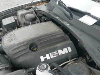 ✅ 2013 Chrysler 300 C • VIN: 2C3CCAET2DH661791 • Лот: 41631915. Опубликован ранее на IAAI с пробегом 210 953 миль. Бесплатный доступ к архиву аукционных продаж из США и подробный отчёт об истории автомобиля на DreamBid. Изображение 12.