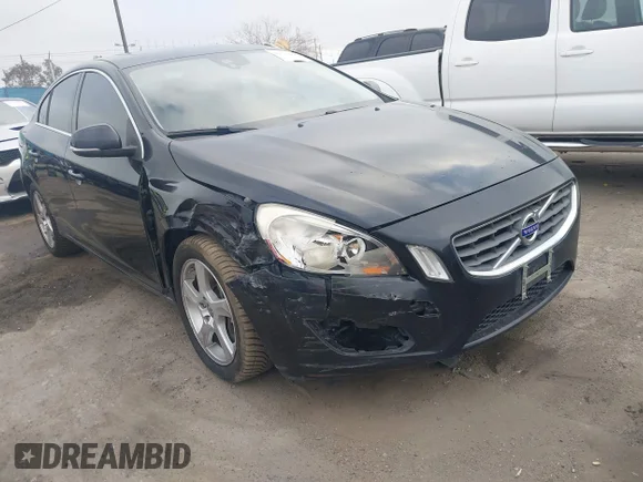✅ 2012 Volvo S60 T5 • VIN: YV1622FS5C2116175 • Lot: 41518119. Wystawiony na IAAI z przebiegiem 147 551 mil. Bezpłatny archiwum sprzedaży aukcyjnych z USA i szczegółowy raport historii pojazdu na DreamBid. Zdjęcie 1.