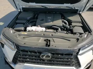 ✅ 2025 Lexus GX 550 Premium • VIN: JTJTBCDX2S5037134 • Lot: 56155095. Listed on Copart with 1,751 mi. Free auction sales archive from the USA and detailed vehicle history report at DreamBid. Image 15.