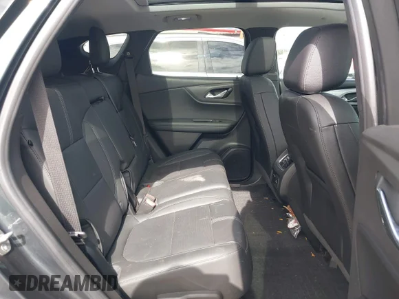 ✅ 2019 Chevrolet Blazer • VIN: 3GNKBDRS9KS660698 • Lot: 43353163. Wystawiony na IAAI z przebiegiem 62 928 mil. Bezpłatny archiwum sprzedaży aukcyjnych z USA i szczegółowy raport historii pojazdu na DreamBid. Zdjęcie 8.