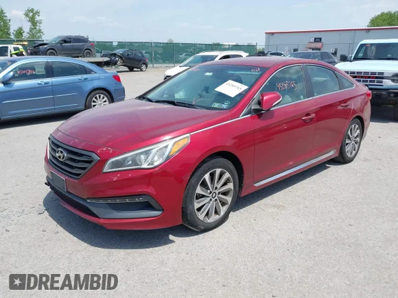 ✅ 2015 Hyundai Sonata Limited • VIN: 5NPE34AF7FH051952 • Lot: 45285765. Wystawiony na IAAI z przebiegiem 80 000 mil. Bezpłatny archiwum sprzedaży aukcyjnych z USA i szczegółowy raport historii pojazdu na DreamBid. Zdjęcie 2.