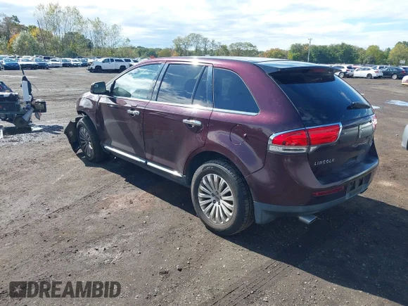 ✅ 2011 Lincoln MKX • VIN: 2LMDJ6JK1BBJ07500 • Lot: 43393867. Wystawiony na IAAI z przebiegiem 136 452 mil. Bezpłatny archiwum sprzedaży aukcyjnych z USA i szczegółowy raport historii pojazdu na DreamBid. Zdjęcie 3.