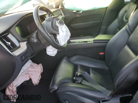 ✅ 2021 Volvo XC60 Inscription • VIN: YV4102RL4M1827929 • Lot: 42502233. Wystawiony na Copart z przebiegiem 17 783 mil. Bezpłatny archiwum sprzedaży aukcyjnych z USA i szczegółowy raport historii pojazdu na DreamBid. Zdjęcie 7.