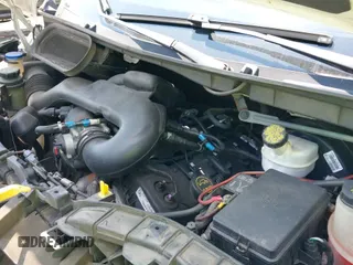 ✅ 2017 Ford Transit • VIN: 1FTYR1ZM2HKA57367 • Lot: 42562711. Listed on IAAI with 206,506 mi. Free auction sales archive from the USA and detailed vehicle history report at DreamBid. Image 19.