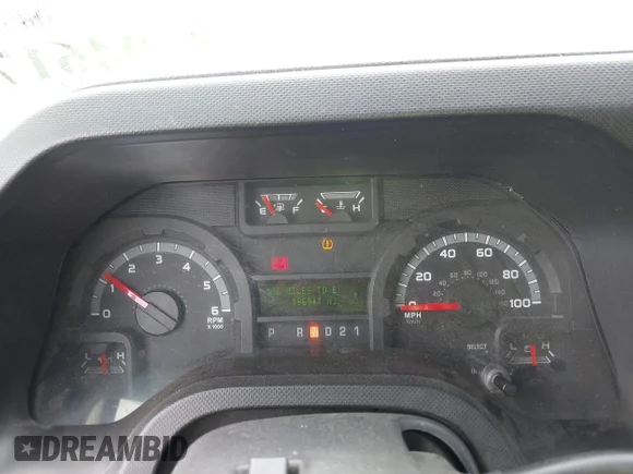 ✅ 2013 Ford Econoline Passenger XLT • VIN: 1FBNE3BL0DDA84470 • Lot: 43394617. Wystawiony na IAAI z przebiegiem 196 941 mil. Bezpłatny archiwum sprzedaży aukcyjnych z USA i szczegółowy raport historii pojazdu na DreamBid. Zdjęcie 7.