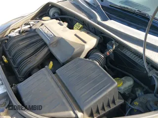 ✅ 2002 Chrysler PT Cruiser Limited • VIN: 3C8FY68B32T281923 • Lot: 43808783. Wystawiony na IAAI z przebiegiem 67 736 mil. Bezpłatny archiwum sprzedaży aukcyjnych z USA i szczegółowy raport historii pojazdu na DreamBid. Zdjęcie 19.