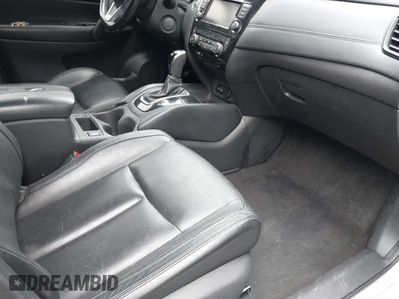 ✅ 2018 Nissan Rogue SV • VIN: JN8AT2MV9JW320224 • Lot: 45222397. Wystawiony na IAAI z przebiegiem 117 154 mil. Bezpłatny archiwum sprzedaży aukcyjnych z USA i szczegółowy raport historii pojazdu na DreamBid. Zdjęcie 5.