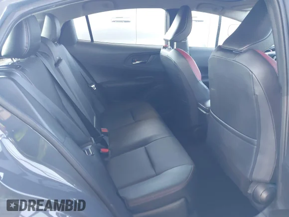 ✅ 2023 Toyota Prius SE • VIN: JTDACACUXP3006462 • Lot: 41450243. Wystawiony na IAAI z przebiegiem 20 360 mil. Bezpłatny archiwum sprzedaży aukcyjnych z USA i szczegółowy raport historii pojazdu na DreamBid. Zdjęcie 8.