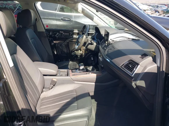✅ 2022 Audi Q5 Premium Plus • VIN: WA1BBAFY8N2138414 • Lot: 44991069. Listed on IAAI with 42,802 mi. Free auction sales archive from the USA and detailed vehicle history report at DreamBid. Image 5.
