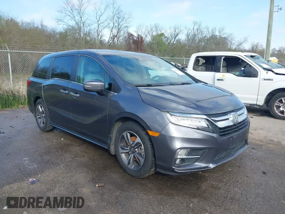✅ 2018 Honda Odyssey Touring • VIN: 5FNRL6H86JB038377 • Lot: 44568583. Wystawiony na IAAI z przebiegiem 89 774 mil. Bezpłatny archiwum sprzedaży aukcyjnych z USA i szczegółowy raport historii pojazdu na DreamBid. Zdjęcie 1.