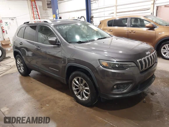 ✅ 2019 Jeep Cherokee Altitude • VIN: 1C4PJMLBXKD352613 • Lot: 44320011. Wystawiony na IAAI z przebiegiem 80 440 mil. Bezpłatny archiwum sprzedaży aukcyjnych z USA i szczegółowy raport historii pojazdu na DreamBid. Zdjęcie 1.
