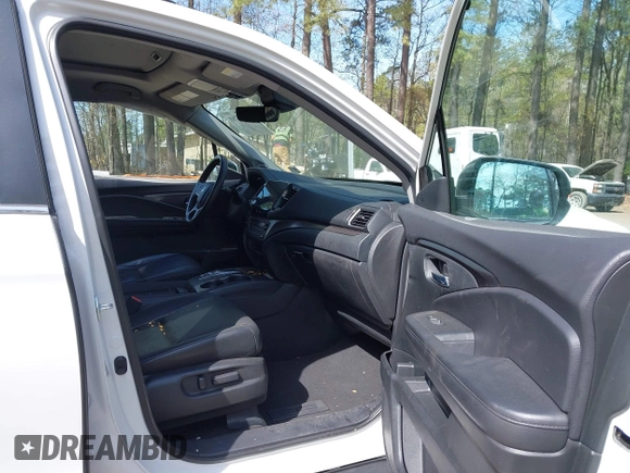✅ 2022 Honda Pilot Special Edition • VIN: 5FNYF6H25NB104387 • Lot: 44758788. Wystawiony na IAAI z przebiegiem 65 720 mil. Bezpłatny archiwum sprzedaży aukcyjnych z USA i szczegółowy raport historii pojazdu na DreamBid. Zdjęcie 5.