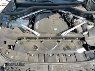 ✅ 2024 BMW X6 xDrive40i • VIN: 5UX33EX06R9T96840 • Lot: 69096095. Wystawiony na Copart z przebiegiem 37 321 mil. Bezpłatny archiwum sprzedaży aukcyjnych z USA i szczegółowy raport historii pojazdu na DreamBid. Zdjęcie 15.
