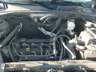 ✅ 2010 Ford Escape XLT • VIN: 1FMCU0D7XAKB80629 • Lot: 43493301. Wystawiony na IAAI z przebiegiem 216 153 mil. Bezpłatny archiwum sprzedaży aukcyjnych z USA i szczegółowy raport historii pojazdu na DreamBid. Zdjęcie 12.